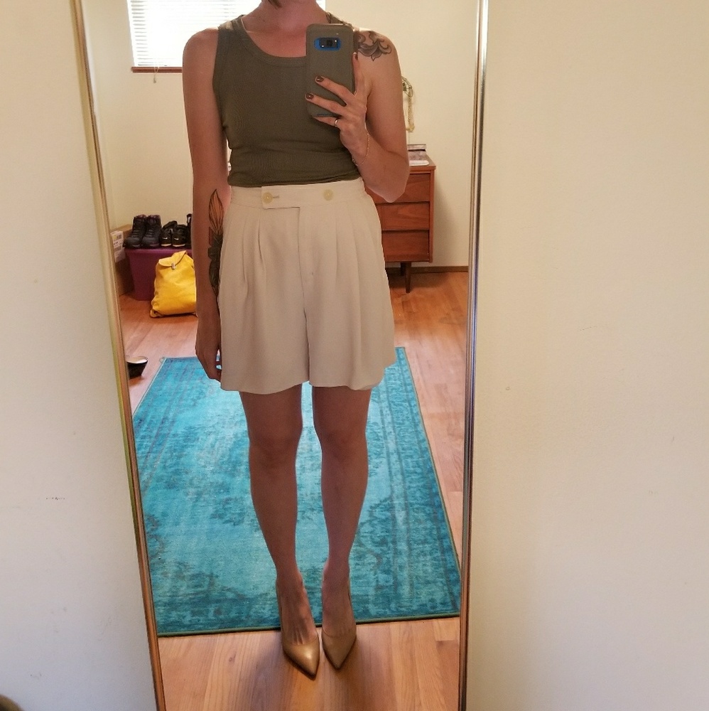 Aritzia Dress Shorts